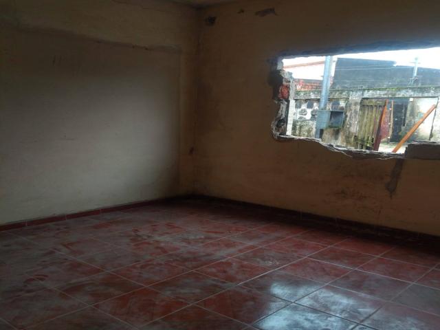 Casa para Venda em São Vicente - 4